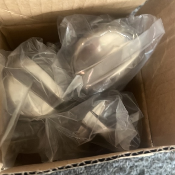 Stove knobs - Picture 2 of 3